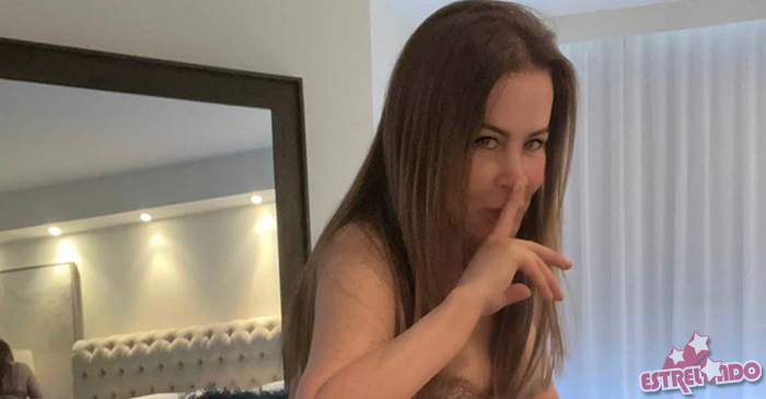 Zilu Godoi Ex Mulher De Zez Di Camargo Posa Em Clique Sensual