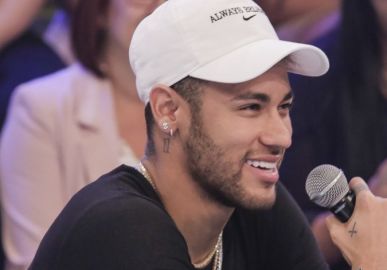 Neymar Jr Entra Na Brincadeira Da Web E Revela O Que N O Gosta