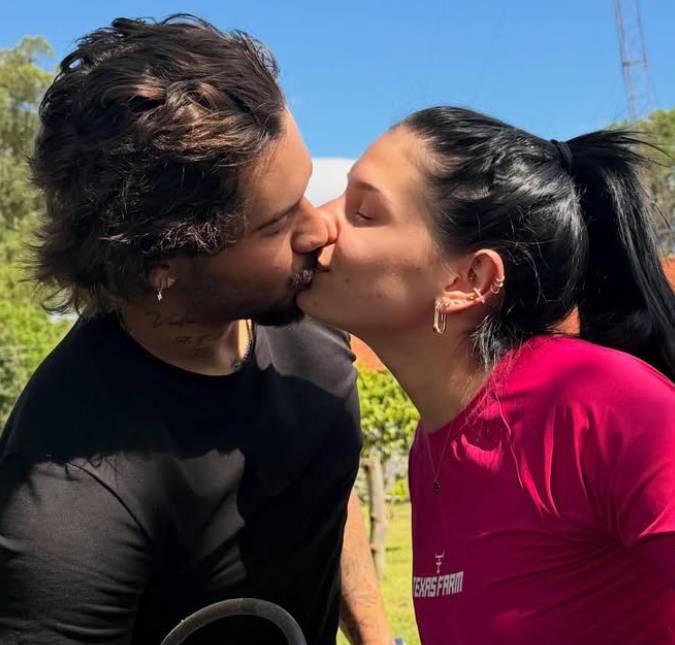 Ana Castela compartilha foto beijando Zé Felipe. Confira os melhores momentos dos cantores desde que eles assumiram a relação